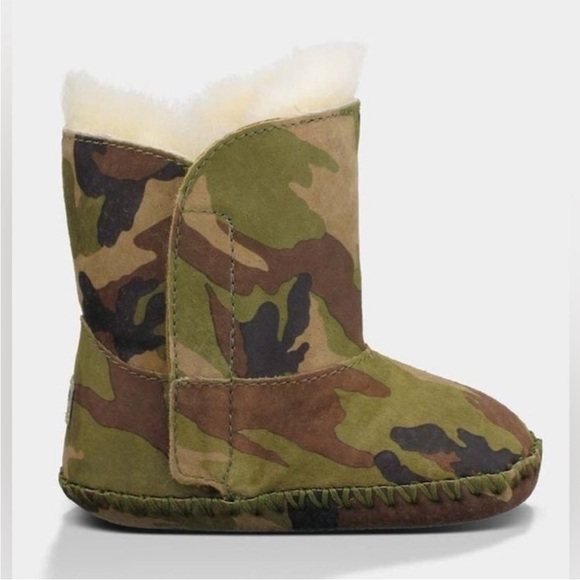 UGG Other - Ugg Unisex Caden Camo Infant Booties